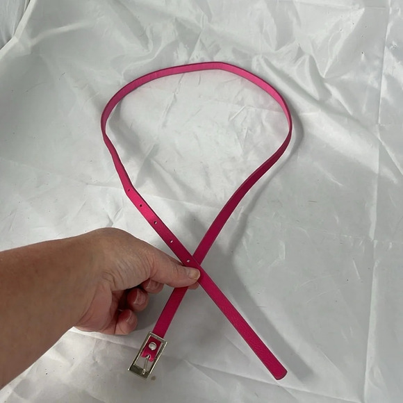 NARROW Barbie Pink Dress Belt Silver Buckle Vegan Grain Leather Size 12 - Picture 3 of 8